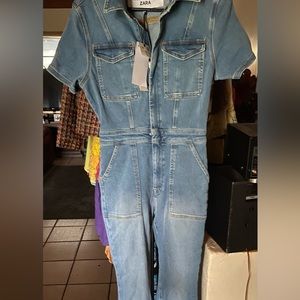 Good American Jean Jumper with pockets.